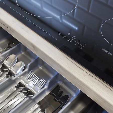 Spokojny I Komfortowy Apartament Wsrod Zieleni Wroclaw Luaran gambar