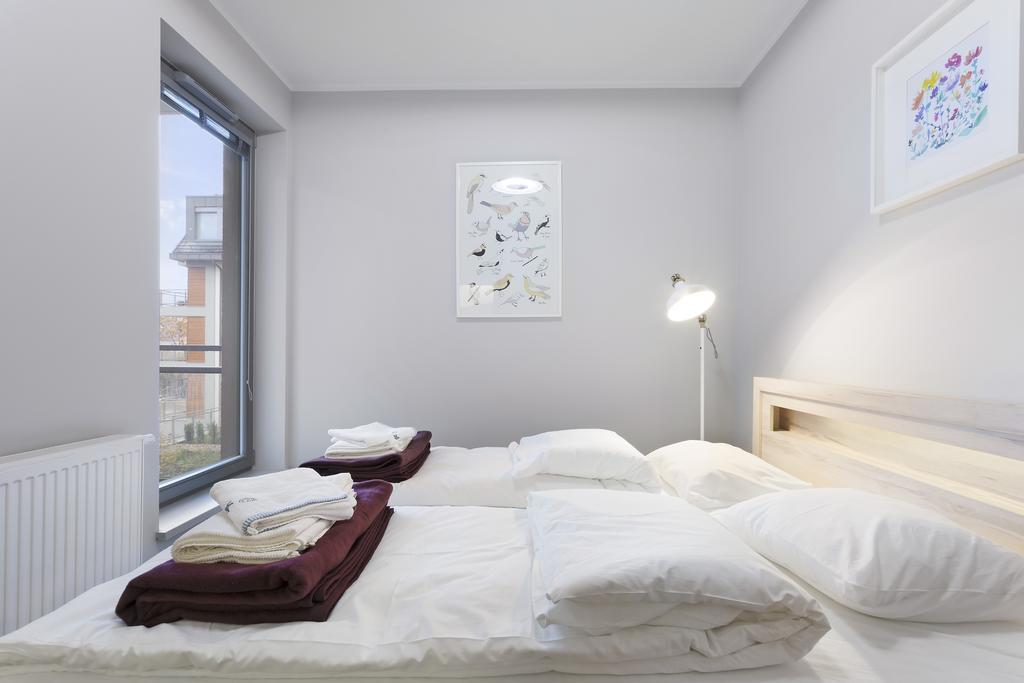 Spokojny I Komfortowy Apartament Wsrod Zieleni Wroclaw Luaran gambar