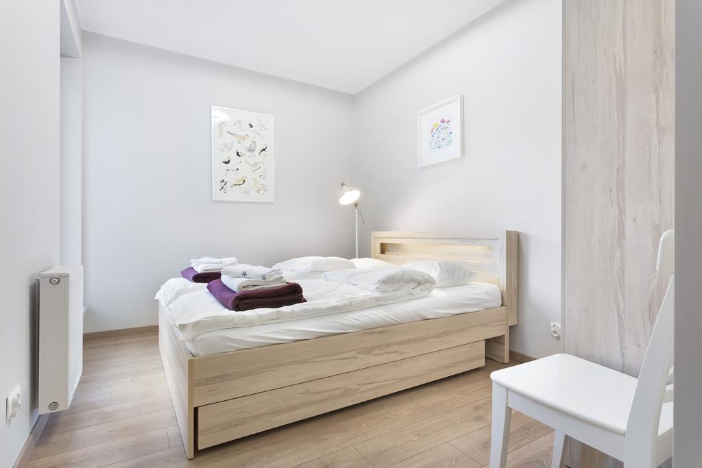 Spokojny I Komfortowy Apartament Wsrod Zieleni Wroclaw Luaran gambar