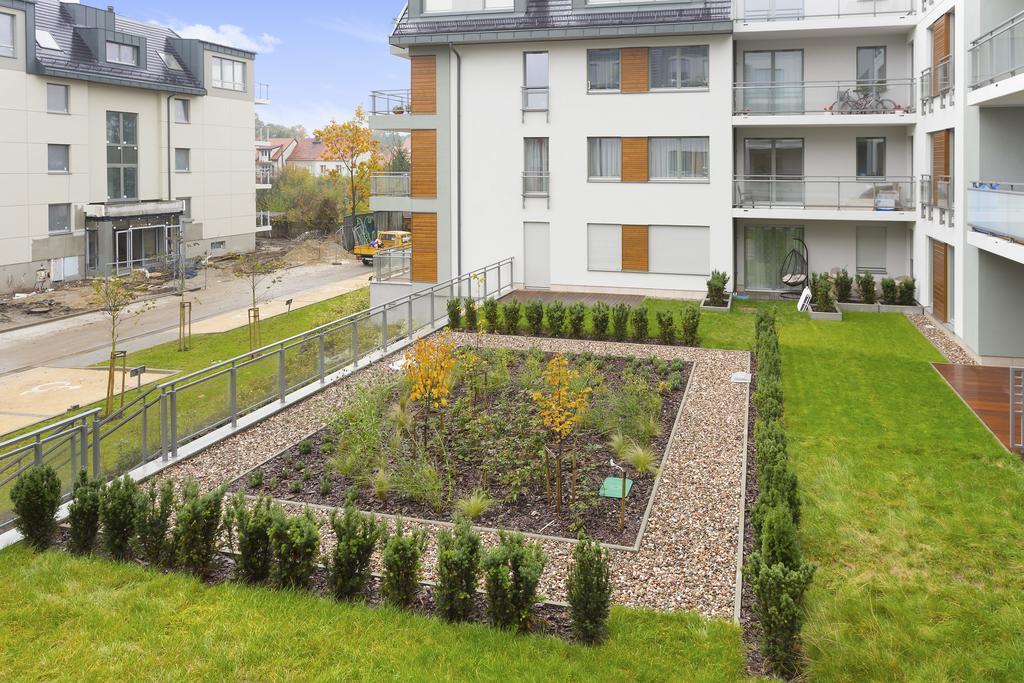 Spokojny I Komfortowy Apartament Wsrod Zieleni Wroclaw Luaran gambar